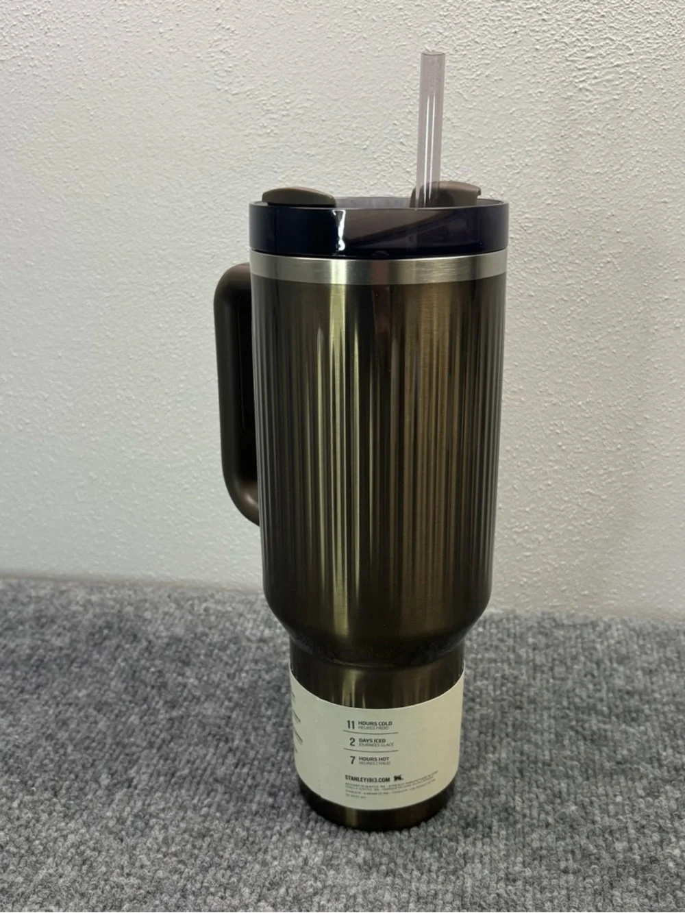 Stanley Metallic Gunmetal Shine H2.0 Quencher Flowstate 40oz Tumbler Limited NEW - Picture 6 of 11